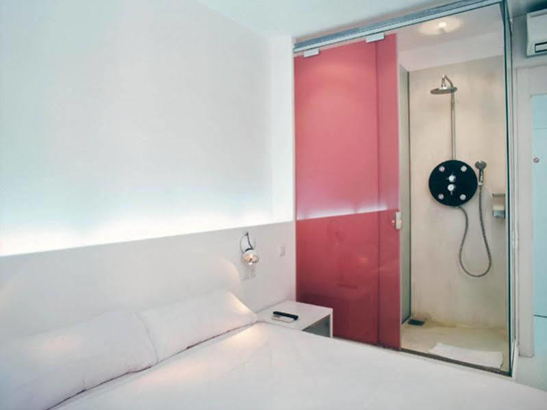 Maison d'hôtes Chic & Basic Tallers 2*